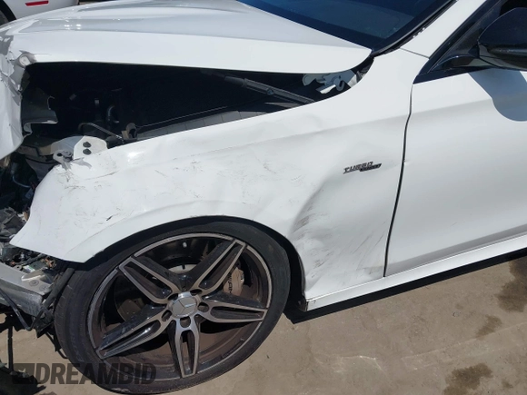 2019 Mercedes-Benz E 53 AMG with VIN WDDZF6BBXKA493065, listed as a IAAI auction lot 42519867 with 53,105 mi miles and . Bid and sale history available at DreamBid. Image 16.