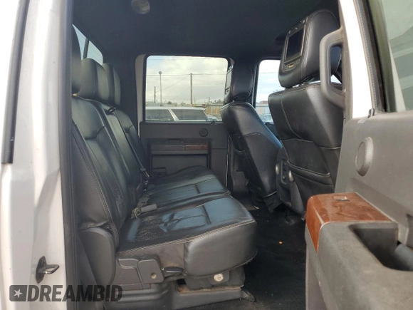 2012 Ford F-250 XL z VIN 1FT7W2BT4CEA51296, wystawiony jako Copart lot #55537375 z przebiegiem 243 184 mil mil oraz Czysty tytuł • Clean title. Historia ofert i sprzedaży dostępna na DreamBid. Obrazek 10.