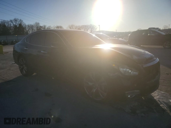 2015 Infiniti Q70 z VIN JN1BY1AP6FM542551, wystawiony jako Copart lot #46096695 z przebiegiem 164 056 mil mil oraz Szkoda całkowita • Salvage title. Historia ofert i sprzedaży dostępna na DreamBid. Obrazek 4.
