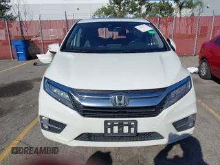 2018 Honda Odyssey Touring with VIN 5FNRL6H8XJB019122, listed as a IAAI auction lot 41820212 with 144,014 mi miles. Bid and sale history available at carsss.com. Image 13.