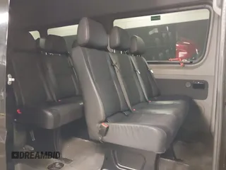 2015 Mercedes-Benz Sprinter Passenger with VIN WDZPE8CC1FP134956, listed as a IAAI auction lot 41388855 with 27,998 mi miles. Bid and sale history available at carsss.com. Image 8.
