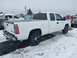 2004 Chevrolet Silverado 1500 with VIN 1GCEK19T44E162452, listed as a IAAI auction lot 41566130 with 222,817 mi miles and . Bid and sale history available at DreamBid. Image 4.