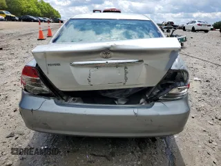 2004 Toyota Camry LE z VIN 4T1BE32K24U854346, wystawiony jako Copart lot #52708755 z przebiegiem 201 385 mil mil oraz Szkoda całkowita • Salvage title. Historia ofert i sprzedaży dostępna na DreamBid. Obrazek 6.