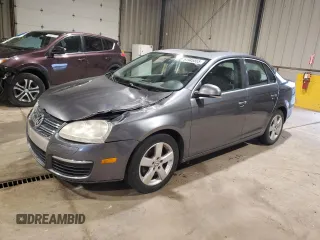 2008 Volkswagen Jetta Sedan SE with VIN 3VWRM71K28M082095, listed as a Copart auction lot 51945555 with 161,529 mi miles and Salvage Title. Bid and sale history available at carsss.com. Image 1.