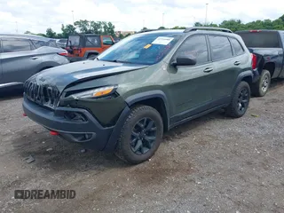 2018 Jeep Cherokee Trailhawk с VIN 1C4PJMBX2JD609467, выставлен на аукционе IAAI как лот 42514088 с пробегом 135 139 миль миль и . История ставок и продаж доступна на DreamBid. Изображение 2.