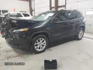 2016 Jeep Cherokee Latitude z VIN 1C4PJMCS7GW213051, wystawiony jako IAAI lot #42084117 z przebiegiem 103 239 mil mil oraz . Historia ofert i sprzedaży dostępna na DreamBid. Obrazek 2.