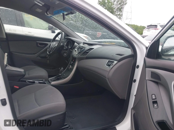 2015 Hyundai Elantra SE z VIN 5NPDH4AE3FH649752, wystawiony jako IAAI lot #42311622 z przebiegiem 100 166 mil mil oraz . Historia ofert i sprzedaży dostępna na DreamBid. Obrazek 5.