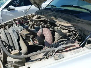 2005 Dodge 2500 SLT z VIN 3D7KS28C05G741609, wystawiony jako IAAI lot #42322081 z przebiegiem 323 407 mil mil oraz . Historia ofert i sprzedaży dostępna na DreamBid. Obrazek 19.