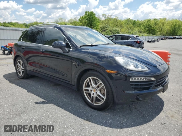 2013 Porsche Cayenne S Hybrid с VIN WP1AE2A2XDLA15786, выставлен на аукционе Copart как лот 56371085 с пробегом 96 322 миль миль и Чистый • Clean title. История ставок и продаж доступна на DreamBid. Изображение 4.