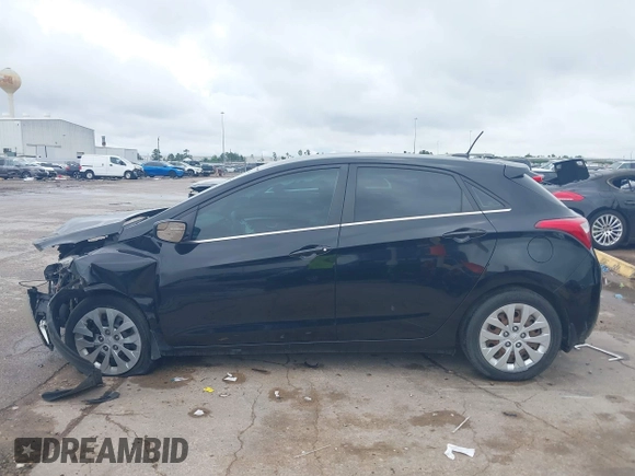 2016 Hyundai Elantra z VIN KMHD35LH9GU327292, wystawiony jako IAAI lot #42093027 z przebiegiem 158 317 mil mil oraz . Historia ofert i sprzedaży dostępna na DreamBid. Obrazek 15.