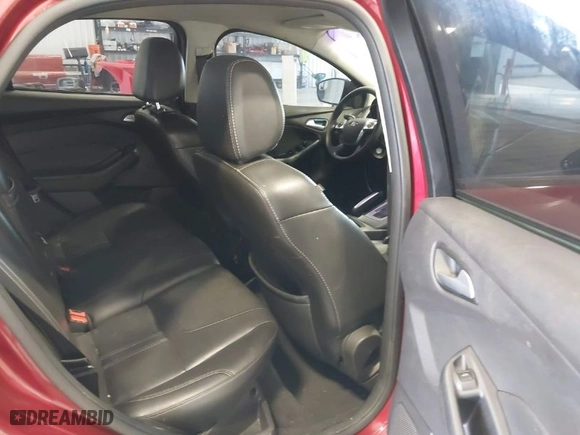 2013 Ford Focus SE with VIN 1FADP3F24DL292141, listed as a IAAI auction lot 42009806 with 221,206 mi miles. Bid and sale history available at carsss.com. Image 8.