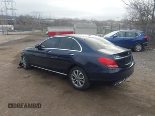 2018 Mercedes-Benz C 300 with VIN 55SWF4KB3JU246606, listed as a IAAI auction lot 41844444 with 39,687 mi miles and . Bid and sale history available at carsss.com. Image 3.