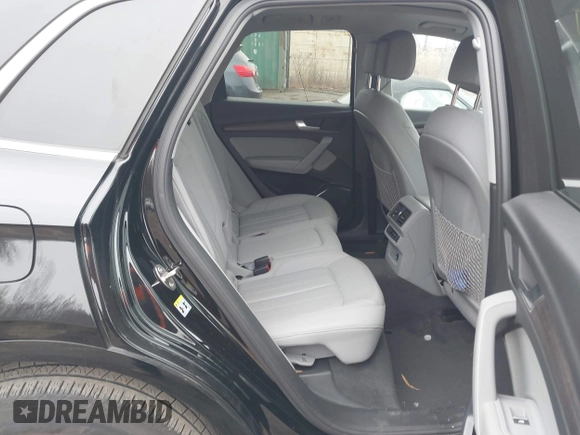 2022 Audi Q5 S line Premium z VIN WA1GAAFY0N2019698, wystawiony jako IAAI lot #41549059 z przebiegiem 24 105 mil mil oraz . Historia ofert i sprzedaży dostępna na DreamBid. Obrazek 8.