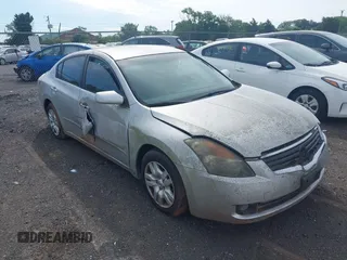 2009 Nissan Altima S z VIN 1N4AL21E59N478888, wystawiony jako IAAI lot #42250588 z przebiegiem 133 912 mil mil oraz . Historia ofert i sprzedaży dostępna na DreamBid. Obrazek 1.