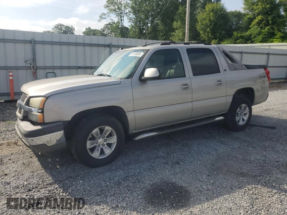 2005 Chevrolet Avalanche Z71 with VIN 3GNEK12Z75G229433, listed as a Copart auction lot 61135565 with 157,657 mi miles and Salvage title. Bid and sale history available at DreamBid. Image 1.