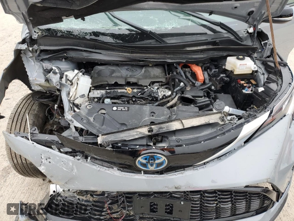 2024 Toyota Sienna LE with VIN 5TDCSKFC1RS131940, listed as a Copart auction lot 88248175 with 6,917 mi miles and Salvage Title. Bid and sale history available at carsss.com. Image 12.
