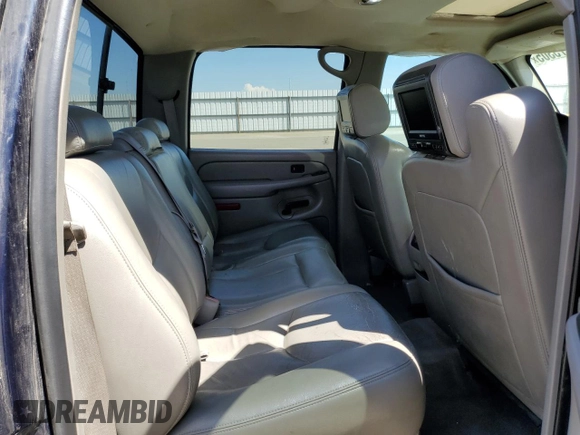 2006 Chevrolet Silverado 1500 LT1 with VIN 2GCEC13TX61215150, listed as a Copart auction lot 54175305 with 145,866 mi miles and Salvage Title. Bid and sale history available at carsss.com. Image 10.