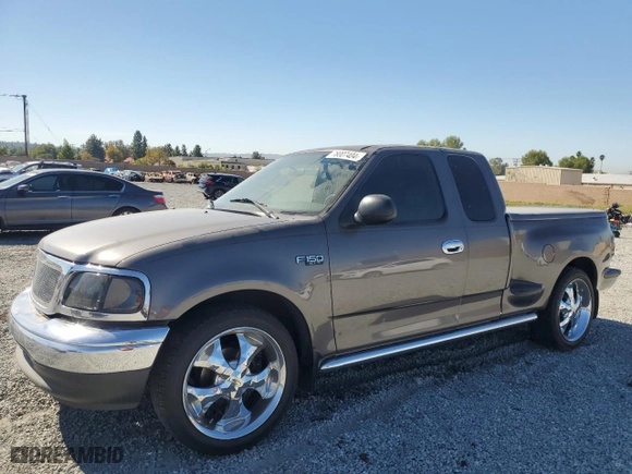 2003 Ford F-150 XL with VIN 1FTRX07233KC40260, listed as a Copart auction lot 78007404 with 85,222 mi miles and Salvage Title. Bid and sale history available at carsss.com. Image 1.