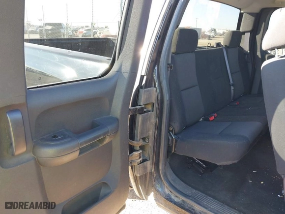 2011 Chevrolet Silverado 1500 LS with VIN 1GCRCREA7BZ374382, listed as a IAAI auction lot 41316329 with 146,383 mi miles. Bid and sale history available at carsss.com. Image 8.