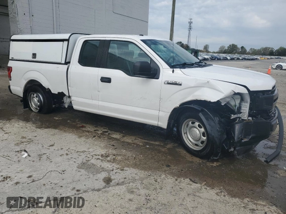 2018 Ford F-150 XL with VIN 1FTEX1CB6JKF29530, listed as a Copart auction lot 52518445 with 122,672 mi miles and Clean Title. Bid and sale history available at carsss.com. Image 4.
