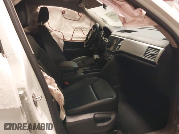 2019 Volkswagen Atlas SE with VIN 1V2LR2CA8KC577216, listed as a IAAI auction lot 41156460 with 68,382 mi miles and . Bid and sale history available at DreamBid. Image 5.