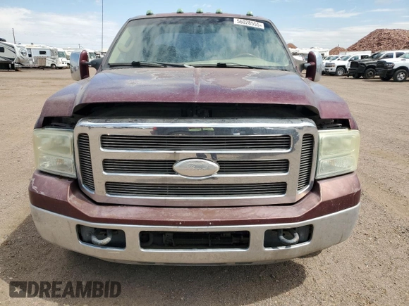 2005 Ford F-350 XL z VIN 1FTWW32P35ED08827, wystawiony jako Copart lot #56028555 z przebiegiem 198 768 mil mil oraz Czysty tytuł • Clean title. Historia ofert i sprzedaży dostępna na DreamBid. Obrazek 5.