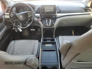 2018 Honda Odyssey Touring with VIN 5FNRL6H87JB510618, listed as a Copart auction lot 62817195 with 360,078 mi miles and Clean title. Bid and sale history available at DreamBid. Image 8.