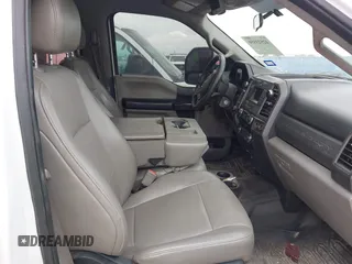 2019 Ford F-250 XL with VIN 1FT7W2B68KEE64279, listed as a IAAI auction lot 42523550 with 296,849 mi miles and . Bid and sale history available at DreamBid. Image 5.
