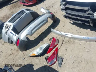 2014 Ford Escape SE с VIN 1FMCU0G99EUC38589, выставлен на аукционе IAAI как лот 42201138 с пробегом 139 416 миль миль и . История ставок и продаж доступна на DreamBid. Изображение 12.