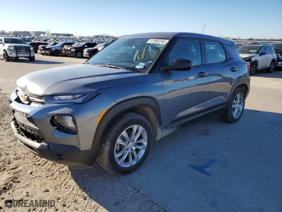2021 Chevrolet TrailBlazer LS with VIN KL79MMS2XMB158029, listed as a Copart auction lot 41992245 with 47,104 mi miles and Salvage Title. Bid and sale history available at carsss.com. Image 1.