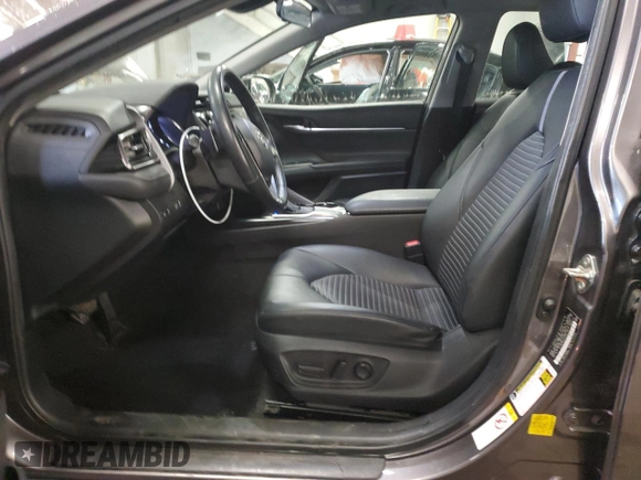 2019 Toyota Camry LE with VIN 4T1B11HK1KU733313, listed as a Copart auction lot 84187644 with 38,934 mi miles and Salvage Title. Bid and sale history available at carsss.com. Image 7.