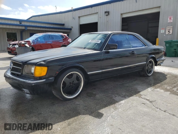 1982 MERCEDES-BENZ 380-CLASS SEC z VIN WDBCA43A1CB001087, wystawiony jako Copart lot #80049454 z przebiegiem 62 785 mil mil oraz Czysty tytuł • Clean title. Historia ofert i sprzedaży dostępna na DreamBid. Obrazek 1.