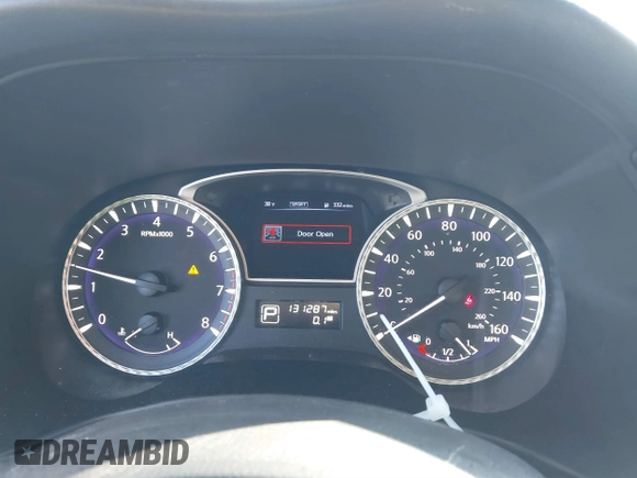 2017 Infiniti QX60 with VIN 5N1DL0MN8HC555993, listed as a IAAI auction lot 41588633 with 131,287 mi miles. Bid and sale history available at carsss.com. Image 7.