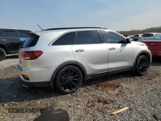 2020 Kia Sorento LX V6 with VIN 5XYPGDA52LG663404, listed as a Copart auction lot 50938355 with 81,864 mi miles and Salvage Title. Bid and sale history available at carsss.com. Image 3.