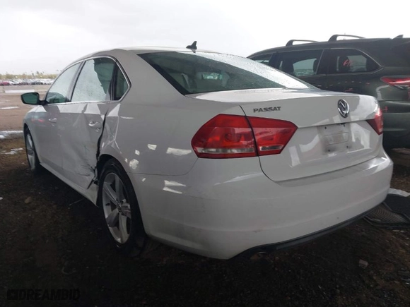 2015 Volkswagen Passat 1.8T SE w/Sunroof & Nav with VIN 1VWBT7A34FC016269, listed as a IAAI auction lot 41754089 with 357,694 mi miles. Bid and sale history available at carsss.com. Image 3.