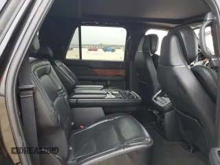 2019 Lincoln Navigator Reserve z VIN 5LMJJ3LT9KEL11983, wystawiony jako Copart lot #42546625 z przebiegiem 69 410 mil mil oraz Szkoda całkowita • Salvage title. Historia ofert i sprzedaży dostępna na DreamBid. Obrazek 11.