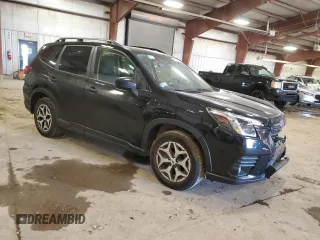 2022 Subaru Forester Premium z VIN JF2SKADC7NH498768, wystawiony jako Copart lot #50500395 z przebiegiem 31 695 mil mil oraz Czysty tytuł • Clean title. Historia ofert i sprzedaży dostępna na DreamBid. Obrazek 4.
