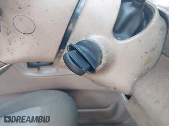 2002 Ford Explorer Sport Trac Value с VIN 1FMZU67E92UD00403, выставлен на аукционе IAAI как лот 42490059 с пробегом 213 550 миль миль и . История ставок и продаж доступна на DreamBid. Изображение 11.