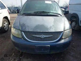 2001 Chrysler Town & Country with VIN 2C8GP44391R336922, listed as a IAAI auction lot 41667407 with 283,359 mi miles and . Bid and sale history available at DreamBid. Image 14.
