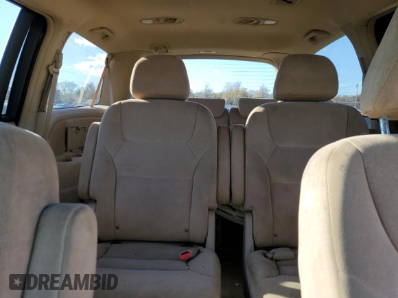 2005 Honda Odyssey EX z VIN 5FNRL384X5B420963, wystawiony jako Copart lot #50137915 z przebiegiem Nie podano mil oraz Nie do naprawy • Non repairable. Historia ofert i sprzedaży dostępna na DreamBid. Obrazek 20.