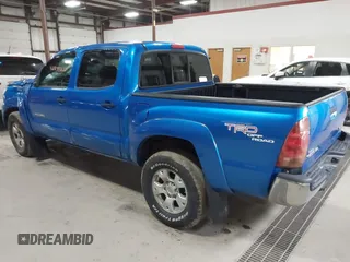 2008 Toyota Tacoma z VIN 5TELU42N18Z559778, wystawiony jako IAAI lot #42049220 z przebiegiem 237 385 mil mil oraz . Historia ofert i sprzedaży dostępna na DreamBid. Obrazek 3.