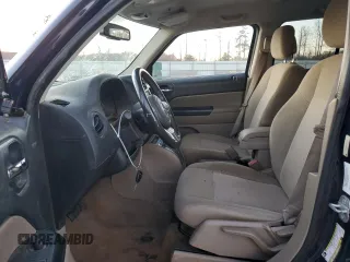 2014 Jeep Patriot Latitude with VIN 1C4NJPFBXED771229, listed as a Copart auction lot 84283034 with 136,340 mi miles and Non Repairable. Bid and sale history available at carsss.com. Image 7.