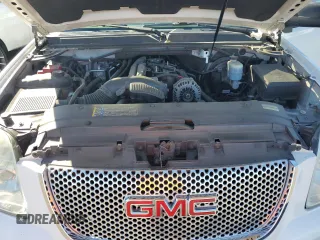 2010 GMC Yukon Denali with VIN 1GKUKEEF4AR248565, listed as a Copart auction lot 77628884 with 177,395 mi miles and Clean Title. Bid and sale history available at carsss.com. Image 12.