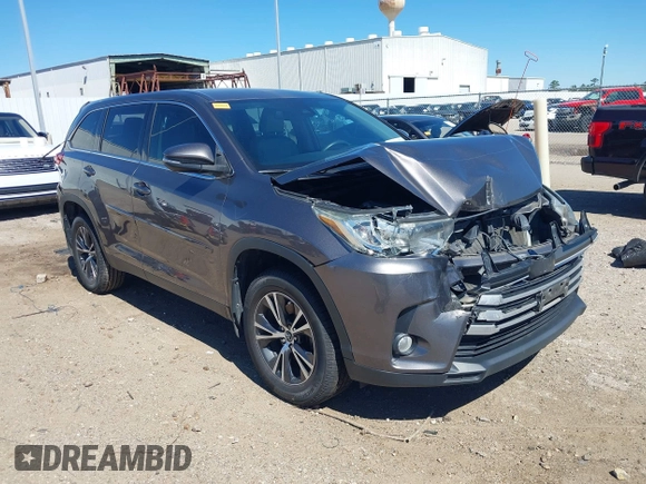 2019 Toyota Highlander LE with VIN 5TDZZRFH6KS306098, listed as a IAAI auction lot 41712844 with 92,056 mi miles and . Bid and sale history available at DreamBid. Image 1.