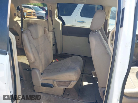 2008 Chrysler Town & Country LX with VIN 2A8HR44H18R749321, listed as a IAAI auction lot 41950374 with 167,210 mi miles. Bid and sale history available at carsss.com. Image 8.