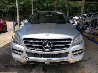 2013 Mercedes-Benz M 350 with VIN 4JGDA5JB8DA240906, listed as a Copart auction lot 60543585 with 156,780 mi miles and Clean title. Bid and sale history available at DreamBid. Image 5.