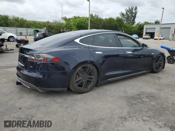 2014 Tesla Model S 60 with VIN 5YJSA1H16EFP51363, listed as a Copart auction lot 59960075 with 106,338 mi miles and Clean title. Bid and sale history available at DreamBid. Image 3.