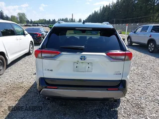 2021 Toyota RAV4 Hybrid XSE with VIN 4T3E6RFV9MU040817, listed as a IAAI auction lot 42182773 with 39,438 mi miles and . Bid and sale history available at DreamBid. Image 17.