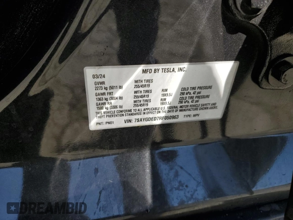 2024 Tesla Model Y z VIN 7SAYGDED7RF050963, wystawiony jako Copart lot #60683895 z przebiegiem 23 100 mil mil oraz Czysty tytuł • Clean title. Historia ofert i sprzedaży dostępna na DreamBid. Obrazek 12.