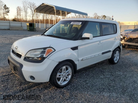 2011 Kia Soul + with VIN KNDJT2A25B7301655, listed as a Copart auction lot 46805455 with 185,848 mi miles and Salvage Title. Bid and sale history available at carsss.com. Image 1.